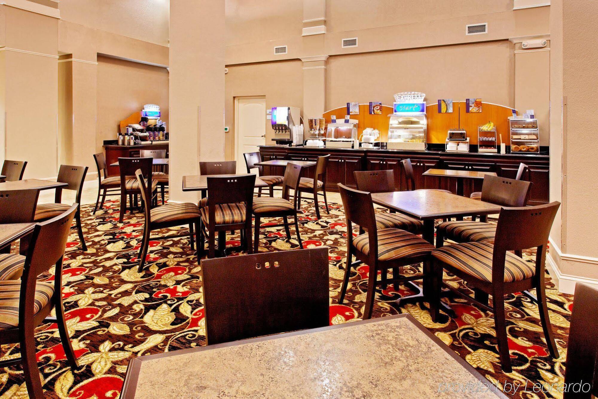Holiday Inn Express Hotel & Suites Crestview South I-10 By Ihg Exterior photo