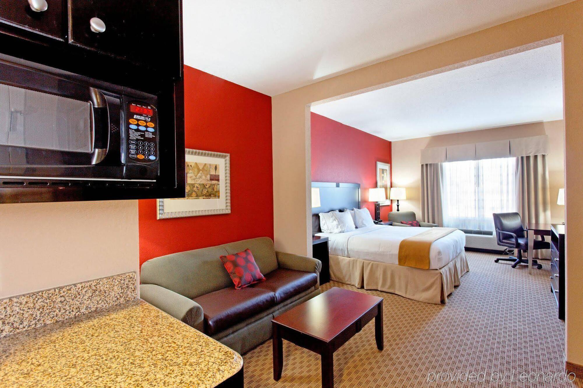 Holiday Inn Express Hotel & Suites Crestview South I-10 By Ihg Exterior photo